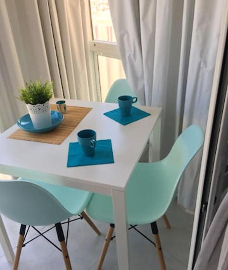 Cosy With Sea View In 33 Sqm + Pool Apartment *