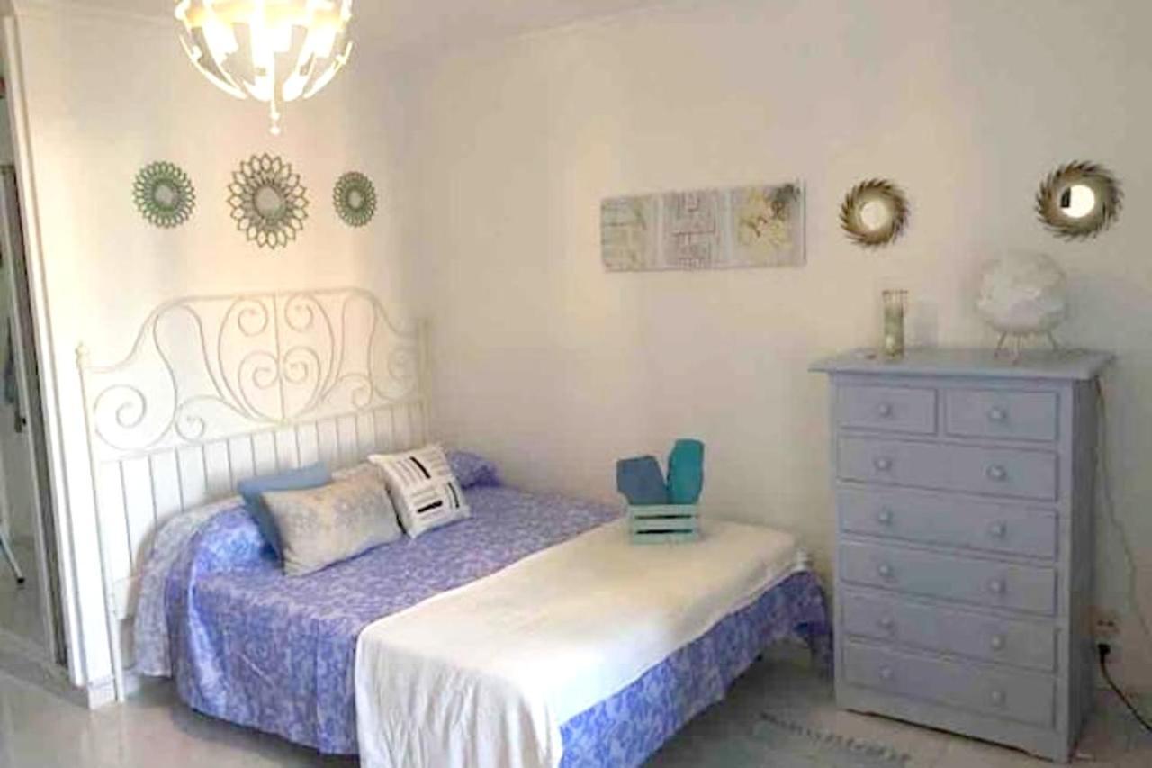 Cosy With Sea View In 33 Sqm + Pool Apartment Benalmadena